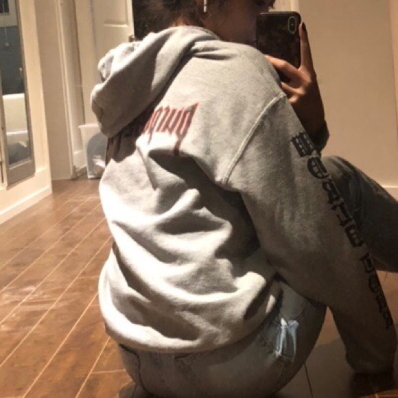Purpose tour hoodie - Picture 3 of 4
